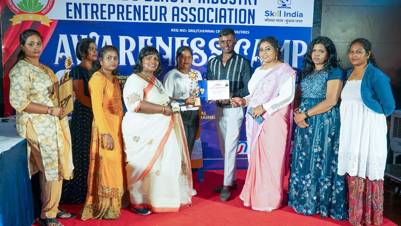 தமிழ்நாடு அழகுக்கலை துறை தொழில் முனைவோர் சங்க முகாம்