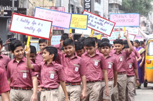healthy-food-road-safety-awareness-rally-held-in-chennai - mvm school student